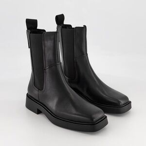 NWOT NEVER WORN Jillian Vagabond Ankle Boot

RARE!!!!! NO LONGER MADE!!!